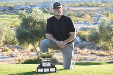 Craig Gibson memenangkan Kejuaraan Kepala Profesional Kanada